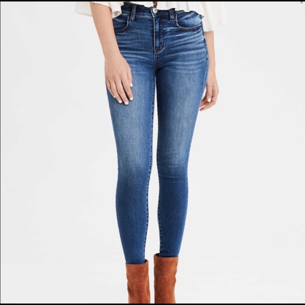 American Eagle | High Rise Waist Jeans 4 Short AEO